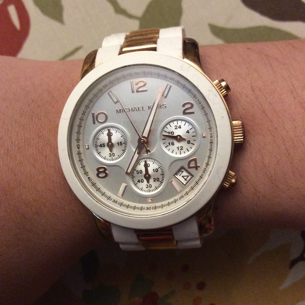 Watch - Picture 2 of 8
